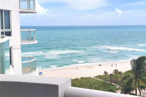 Condo in Miami Beach, Florida, 1 bedroom  № 2246868