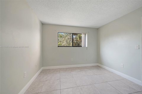 Copropriété à vendre à Plantation, Floride: 3 chambres, 106.84 m2 № 1962350 - photo 23