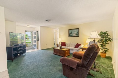 Condominio en venta en Port Richey, Florida, 3 dormitorios, 152.92 m2 № 1832597 - foto 10