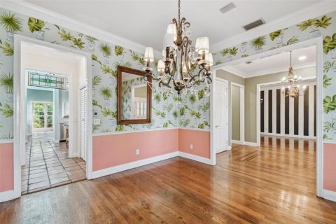 House in Tampa, Florida 6 bedrooms, 408.03 sq.m. № 1732929 - photo 11