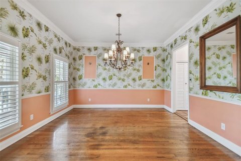 House in Tampa, Florida 6 bedrooms, 408.03 sq.m. № 1732929 - photo 9