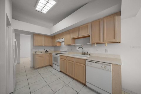 Casa en venta en Ocala, Florida, 3 dormitorios, 208.66 m2 № 1903190 - foto 17