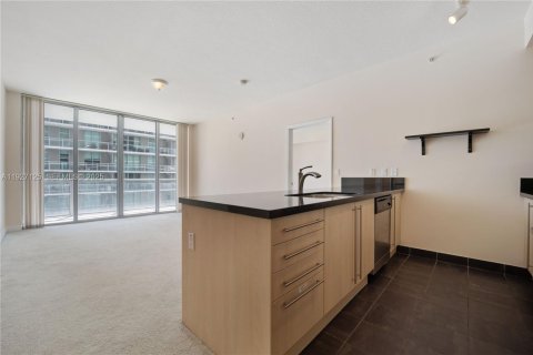 Снять в аренду кондоминиум в Майами, Флорида 2 спальни, 95.13м2, № 1991268 - фото 8