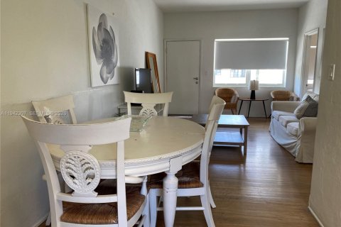 Apartment in Miami Beach, Florida 2 bedrooms № 2052785 - photo 12