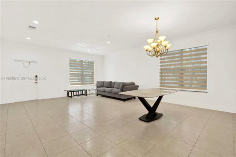 Купить виллу или дом в Хомстед, Флорида 3 спальни, 176.79м2, № 2023978 - фото 18