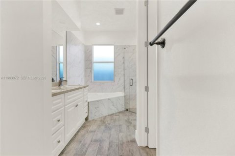 Купить виллу или дом в Хомстед, Флорида 3 спальни, 176.79м2, № 2023978 - фото 23