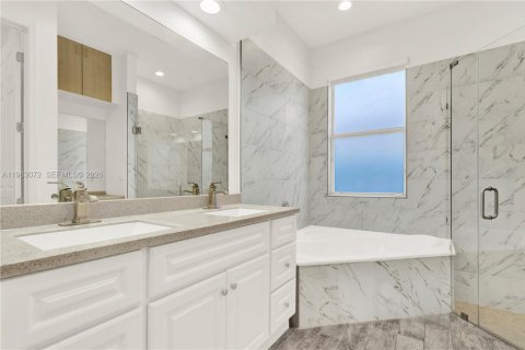 Купить виллу или дом в Хомстед, Флорида 3 спальни, 176.79м2, № 2023978 - фото 27