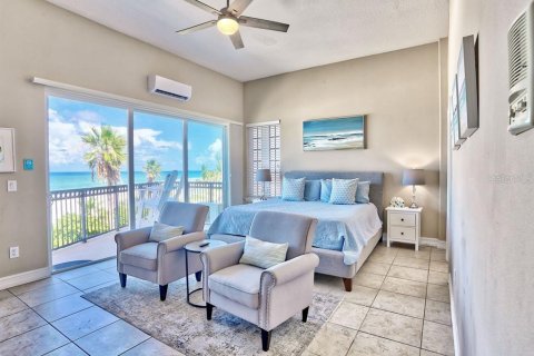 Villa ou maison à vendre à Redington Shores, Floride: 4 chambres, 321.07 m2 № 2389344 - photo 30