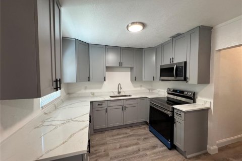 Купить виллу или дом в Тампа, Флорида 8 комнат, 110.18м2, № 1789544 - фото 23