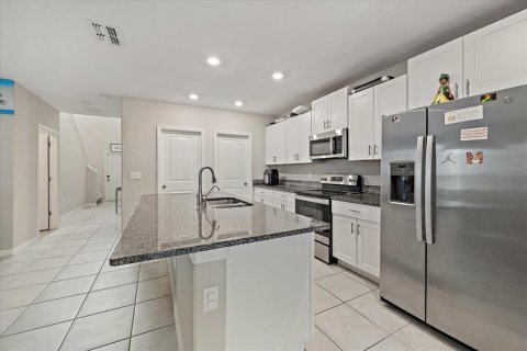 Townhouse in Ruskin, Florida 5 bedrooms, 224.36 sq.m. № 1659956 - photo 25