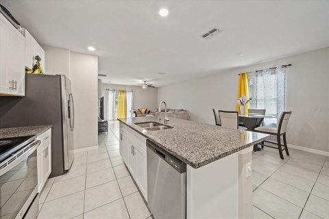 Townhouse in Ruskin, Florida 5 bedrooms, 224.36 sq.m. № 1659956 - photo 27