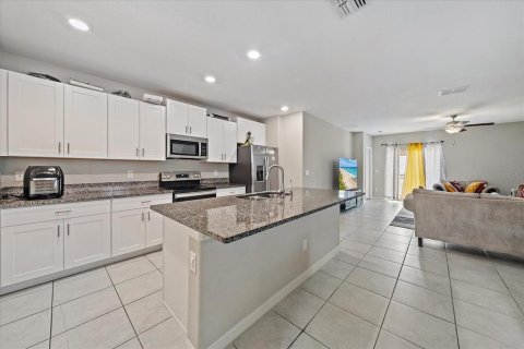Townhouse in Ruskin, Florida 5 bedrooms, 224.36 sq.m. № 1659956 - photo 28