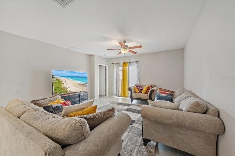 Townhouse in Ruskin, Florida 5 bedrooms, 224.36 sq.m. № 1659956 - photo 23
