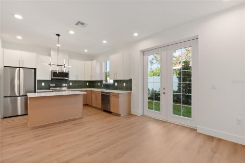 Touwnhouse à vendre à Tampa, Floride: 3 chambres, 159.7 m2 № 2349401 - photo 14