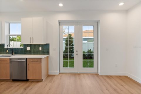 Touwnhouse à vendre à Tampa, Floride: 3 chambres, 159.7 m2 № 2349401 - photo 16