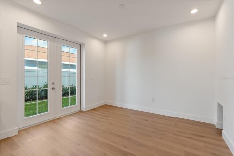 Touwnhouse à vendre à Tampa, Floride: 3 chambres, 159.7 m2 № 2349401 - photo 12
