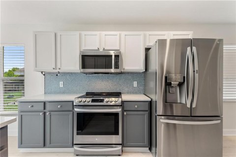 Casa en alquiler en Davenport, Florida, 4 dormitorios, 153.66 m2 № 1876661 - foto 4