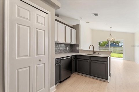 Casa en alquiler en Davenport, Florida, 4 dormitorios, 153.66 m2 № 1876661 - foto 5