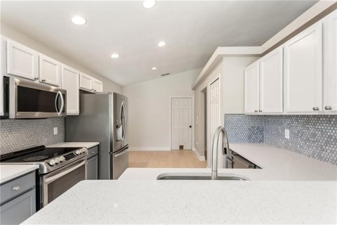Casa en alquiler en Davenport, Florida, 4 dormitorios, 153.66 m2 № 1876661 - foto 9
