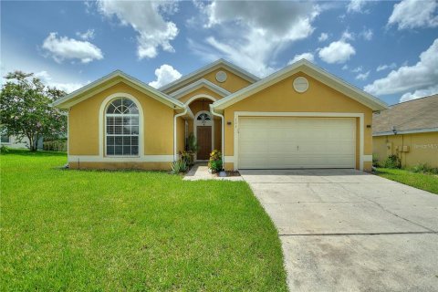 Casa en alquiler en Davenport, Florida, 4 dormitorios, 153.66 m2 № 1876661 - foto 1