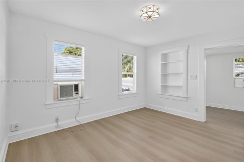 Casa en alquiler en Lake Worth, Florida, 2 dormitorios, 63.17 m2 № 1972138 - foto 12