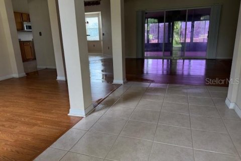 Casa en venta en Ocala, Florida, 3 dormitorios, 191.19 m2 № 1838304 - foto 2
