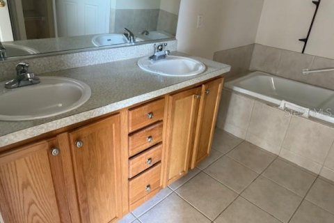 Casa en venta en Ocala, Florida, 3 dormitorios, 191.19 m2 № 1838304 - foto 5