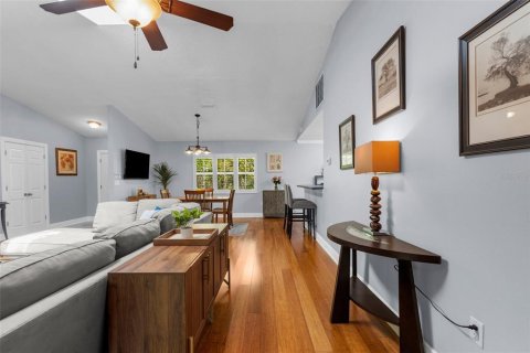 Casa en venta en Sarasota, Florida, 2 dormitorios, 142.88 m2 № 1690007 - foto 8