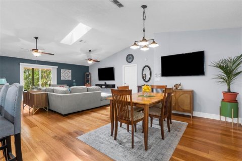 Casa en venta en Sarasota, Florida, 2 dormitorios, 142.88 m2 № 1690007 - foto 12