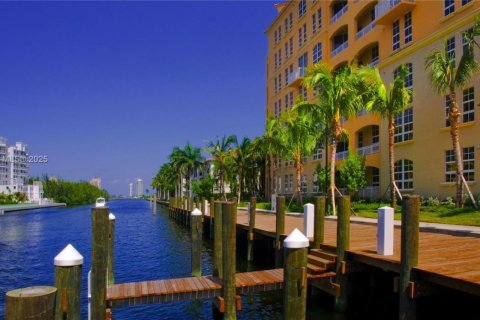 Купить кондоминиум в Авентура, Флорида 2 спальни, 108.79м2, № 2013113 - фото 14