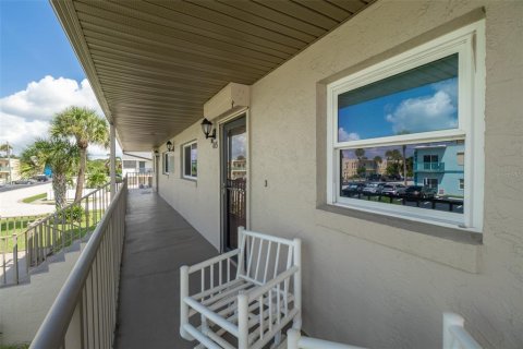 Condo in Cape Canaveral, Florida, 2 bedrooms  № 1911536 - photo 30