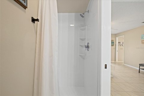 Condo in Cape Canaveral, Florida, 2 bedrooms  № 1911536 - photo 23