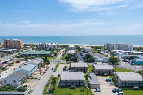Condo in Cape Canaveral, Florida, 2 bedrooms  № 1911536 - photo 3