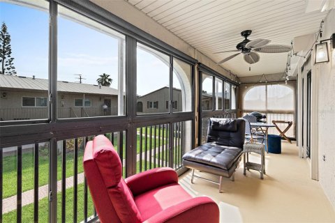 Condo in Cape Canaveral, Florida, 2 bedrooms  № 1911536 - photo 7
