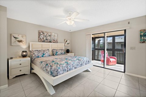 Condo in Cape Canaveral, Florida, 2 bedrooms  № 1911536 - photo 5