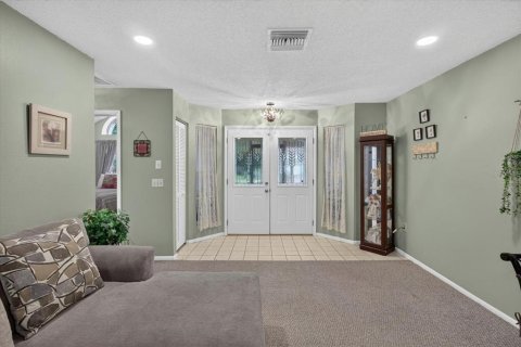 House in Port Richey, Florida 2 bedrooms, 143.35 sq.m. № 2198538 - photo 11