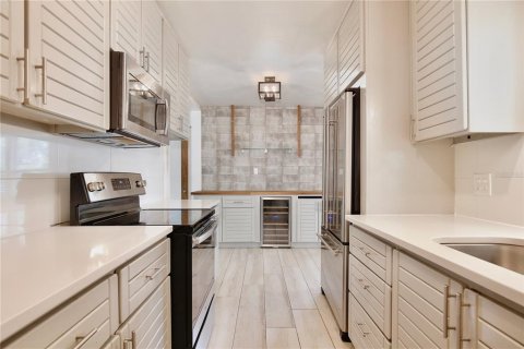 House in Winter Park, Florida 3 bedrooms, 134.71 sq.m. № 2221016 - photo 6