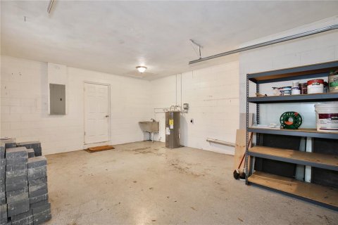 House in Winter Park, Florida 3 bedrooms, 134.71 sq.m. № 2221016 - photo 18