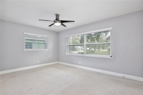 House in Winter Park, Florida 3 bedrooms, 134.71 sq.m. № 2221016 - photo 9