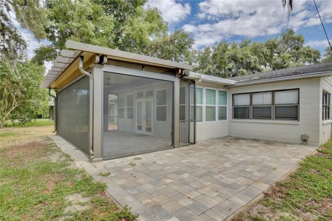 House in Winter Park, Florida 3 bedrooms, 134.71 sq.m. № 2221016 - photo 21