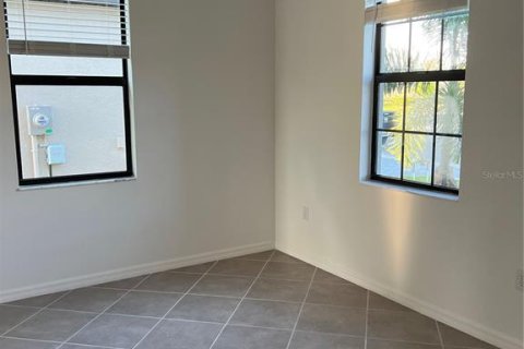 Villa ou maison à louer à Venice, Floride: 5 chambres, 305.18 m2 № 1677496 - photo 10