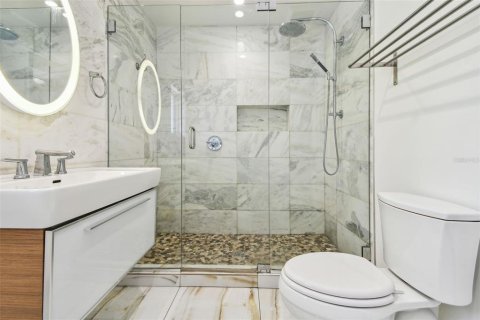 Casa en venta en Sarasota, Florida, 2 dormitorios, 100.52 m2 № 1628695 - foto 9