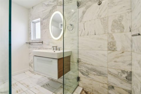 Casa en venta en Sarasota, Florida, 2 dormitorios, 100.52 m2 № 1628695 - foto 10
