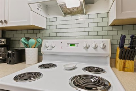 Condo in Saint Augustine, Florida, 2 bedrooms  № 1822883 - photo 22
