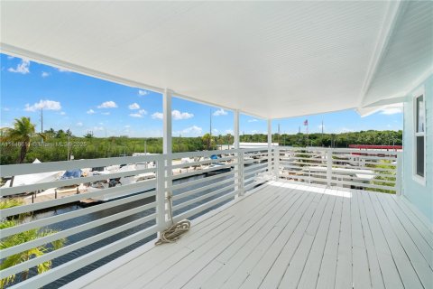 House in Key Largo, Florida 3 bedrooms, 142.7 sq.m. № 1845966 - photo 24