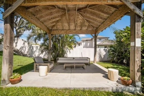 House in Palm Bay, Florida 4 bedrooms, 278.15 sq.m. № 1613887 - photo 29