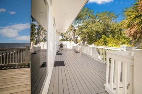 House in Palm Bay, Florida 4 bedrooms, 278.15 sq.m. № 1613887 - photo 23