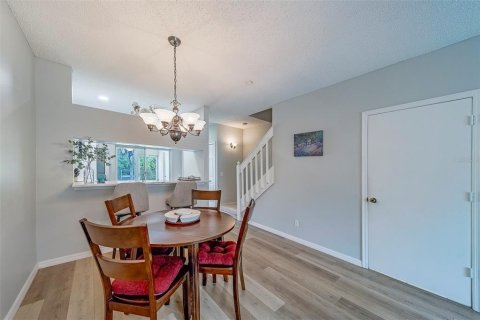 Touwnhouse à vendre à Oldsmar, Floride: 2 chambres, 102.66 m2 № 1802153 - photo 10