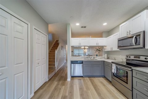 Touwnhouse à vendre à Oldsmar, Floride: 2 chambres, 102.66 m2 № 1802153 - photo 14