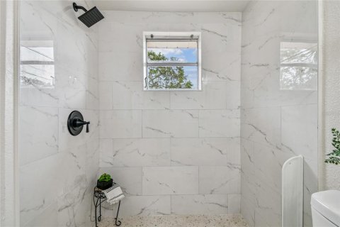Casa en venta en New Port Richey, Florida, 4 dormitorios, 121.52 m2 № 1900330 - foto 15